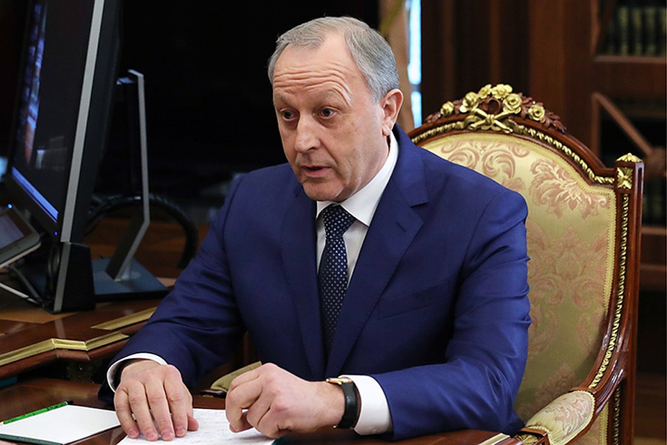 Губернатор пообещал привести дороги в Саратове и Энгельсе в порядок.
