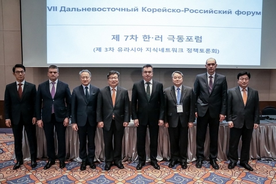 Корейские партнеры заинтересовались возможностями поддержки бизнеса в Приморье. Фото: Олег БЕЛОВ.