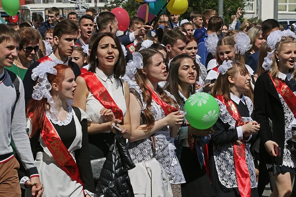 Последний звонок в Котовске прозвенел для 95 выпускников