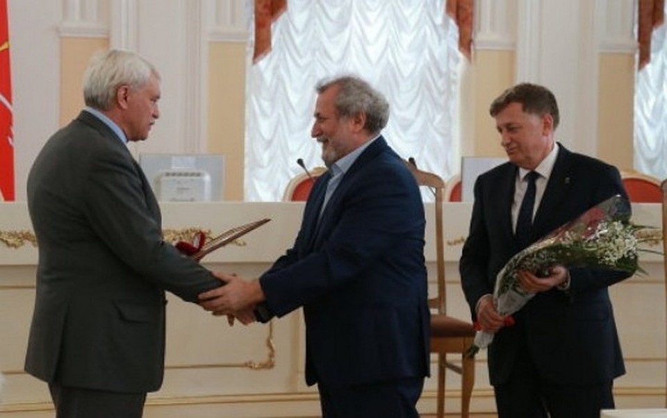 Эйфман, Губанков и Гранин получили премии руководства Петербурга Эйфман, Губанков и Гранин получили премии руководства Петербурга