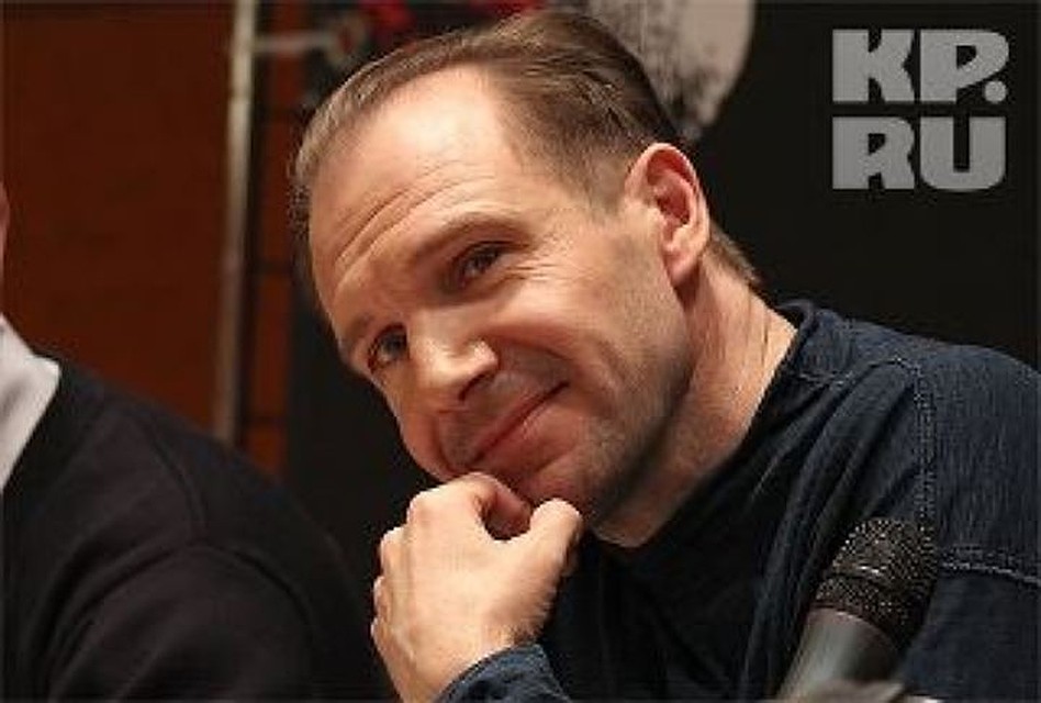 Британский артист Рэйф Файнс посетил Петербург для съемки в кинофильме о Нуриеве Британский артист Рэйф Файнс посетил Петербург для съемки в кинофильме о Нуриеве