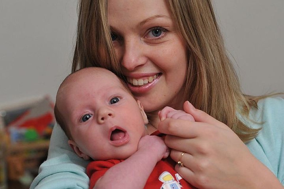Чтобы поддержать будущих мам и молодых родителей, в нашей стране проедусмотрена система пособий в связи с материнством, которые выплачиваются из средств Фонда социального страхования.