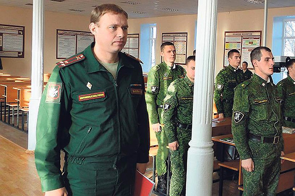 Полковнику Александру Вакулину вменяют получение «на лапу» 368 млн рублей. Фото: vamto.net