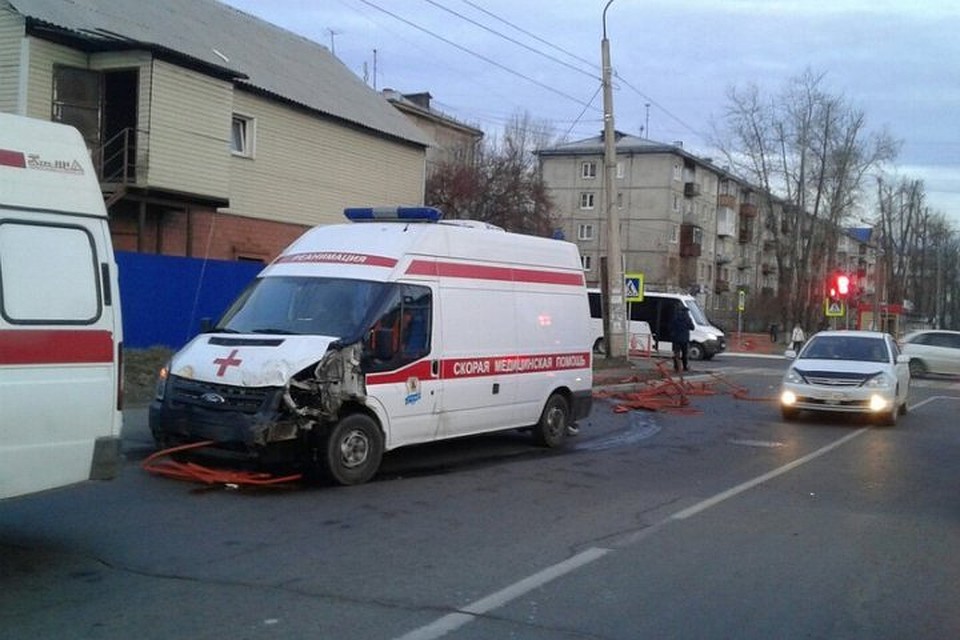 ДТП с участием скорой помощи случилось в Ангарске Иркутской области ДТП с участием скорой помощи случилось в Ангарске Иркутской области