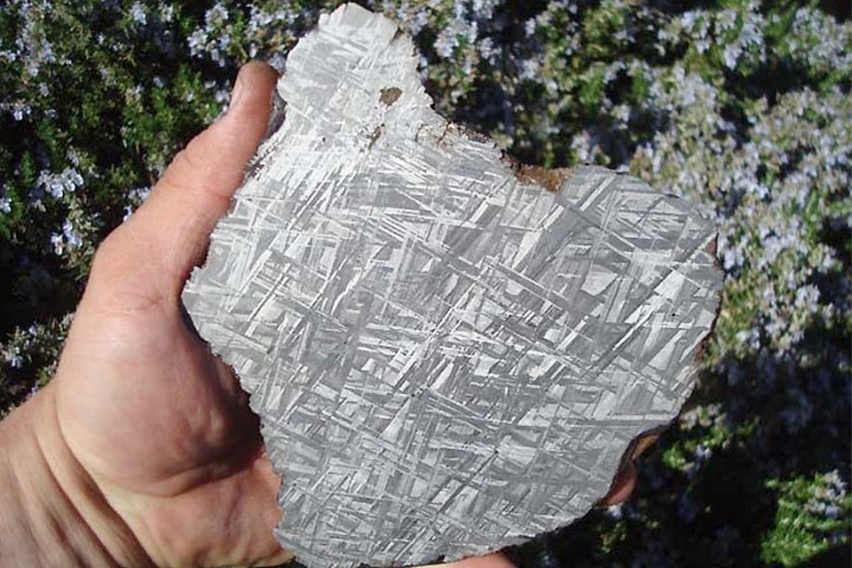 На аукцион выставлен шведский метеорит возрастом 4,5 млрд. лет. Фото: с сайта meteoritefinder.com