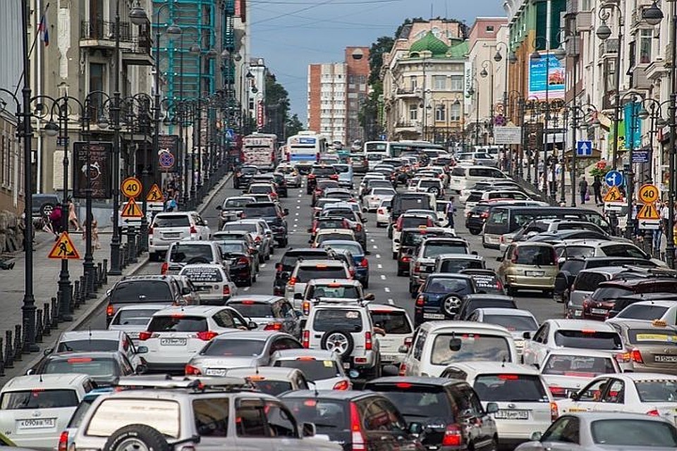 Пробки во Владивостоке сильны для субботы