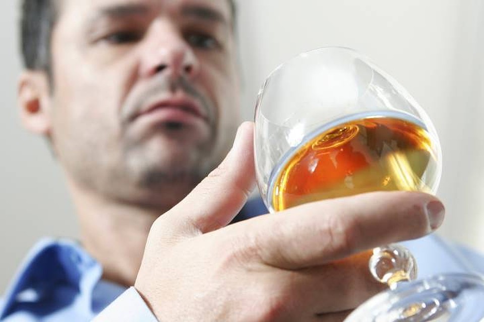 В правительстве заявили что около 40% коньяка в России является подделкой