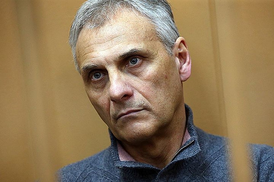 В суде Южно-Сахалинска состоялось заседание по уголовному делу экс-губернатора Сахалинской области Александра Хорошавина. Фото: Антон Новодережкин/ТАСС