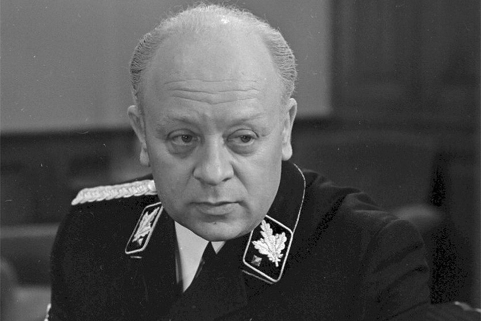 Леонид Сергеевич блестяще сыграл Мюллера в фильме "17 мгновений весны".