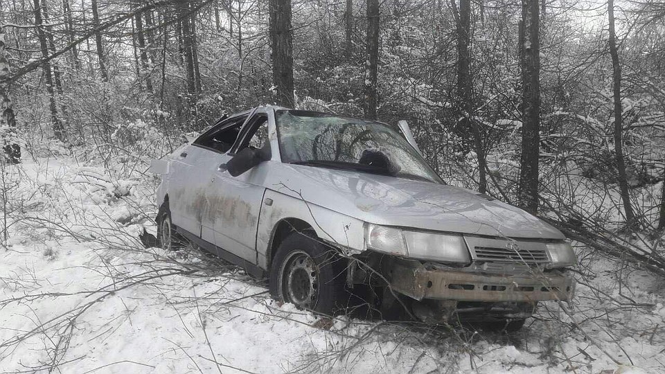 В Вольском районе из-за разрыва колеса умер пассажир В Вольском районе из-за разрыва колеса умер пассажир