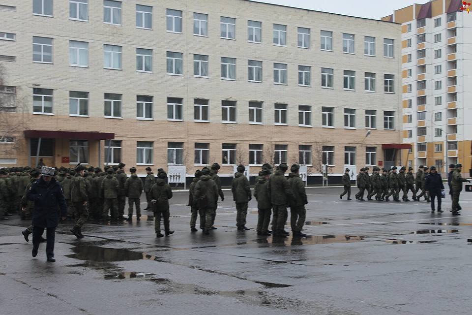 Из 12 тысяч курсантов выбирают лишь сто