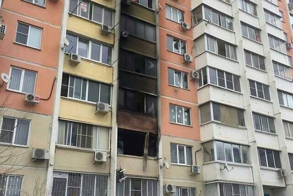 В Краснодаре произошел пожар в многоэтажном здании В Краснодаре произошел пожар в многоэтажном здании