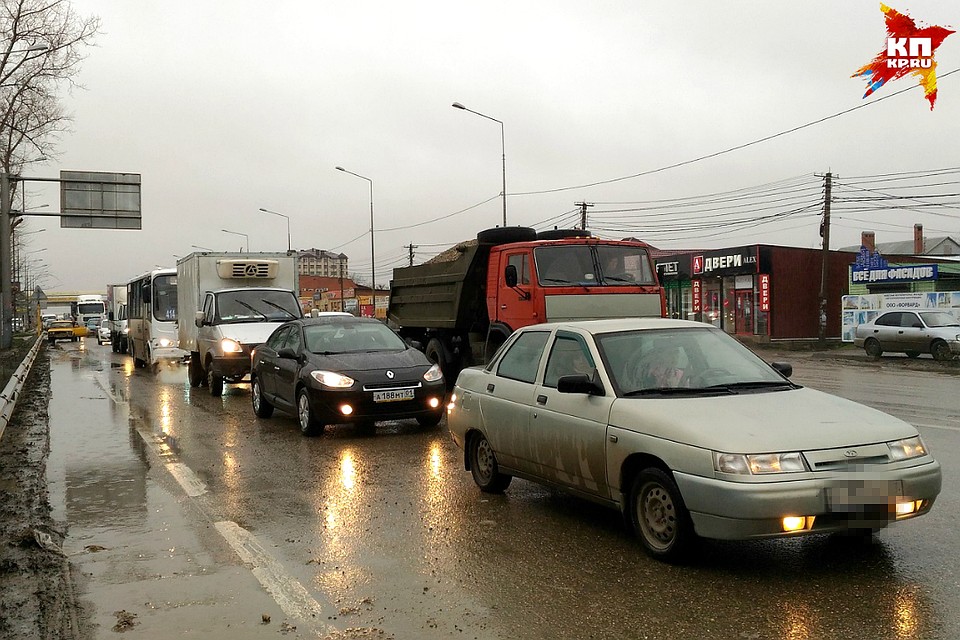 В Краснодаре ремонт деформационных швов Тургеневского моста выполнили на 25% В Краснодаре ремонт деформационных швов Тургеневского моста выполнили на 25%