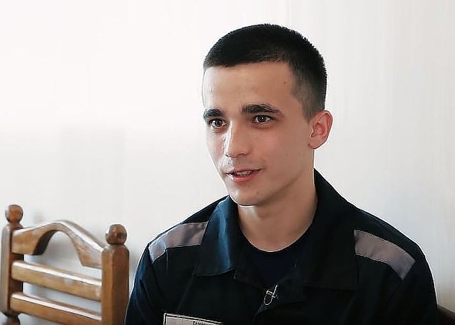 Из колонии Сергей Семенов освободился досрочно - за хорошее поведение