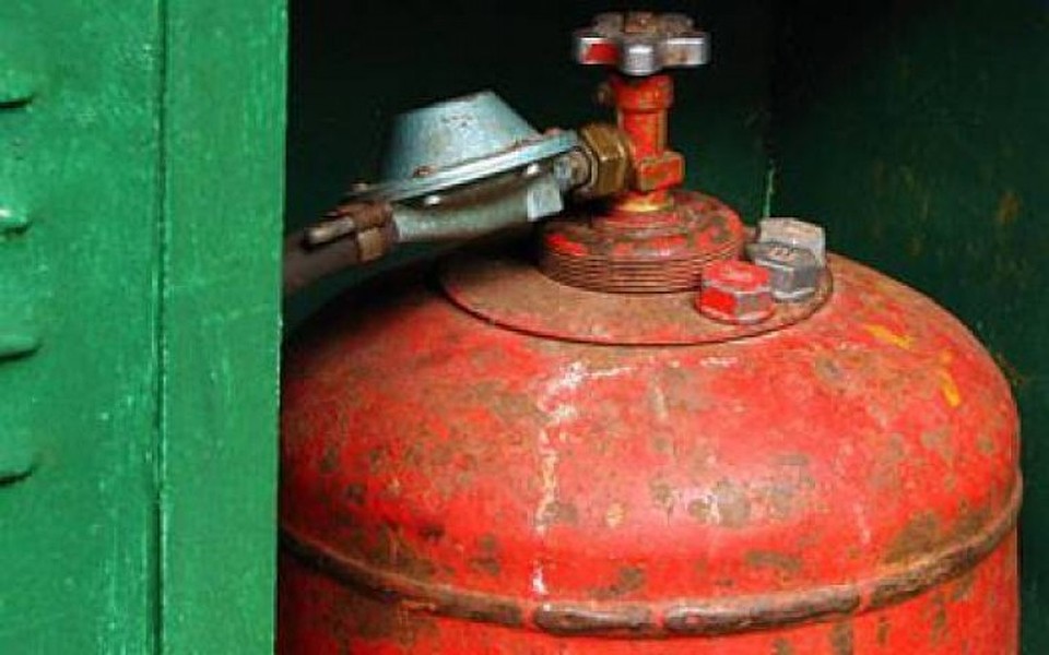 В Ошмянском районе от взрыва газового баллона 25-летнему парню оторвало ногу и половину руки. Фото: moe-online.ru