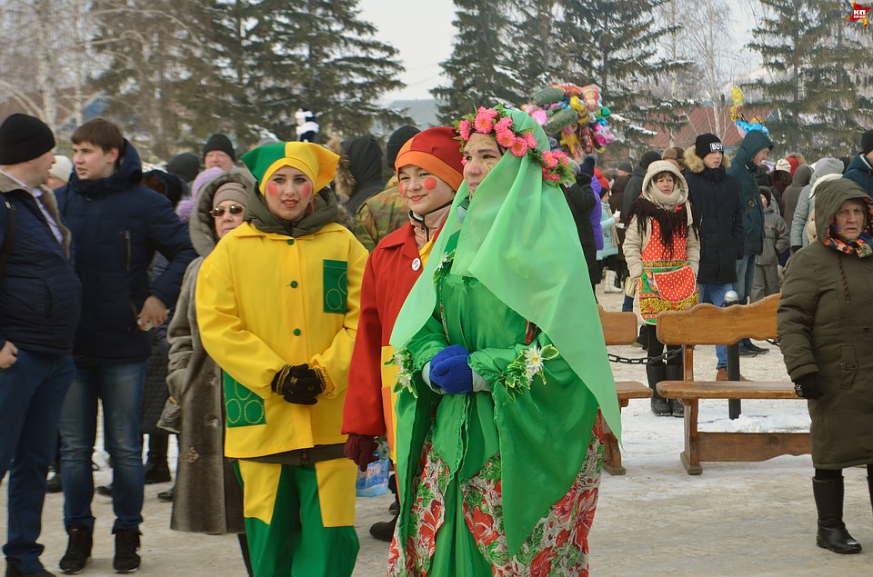 В Сенгилее отметили Масленицу. Фото: Дарья ЧИСТОПРУДОВА