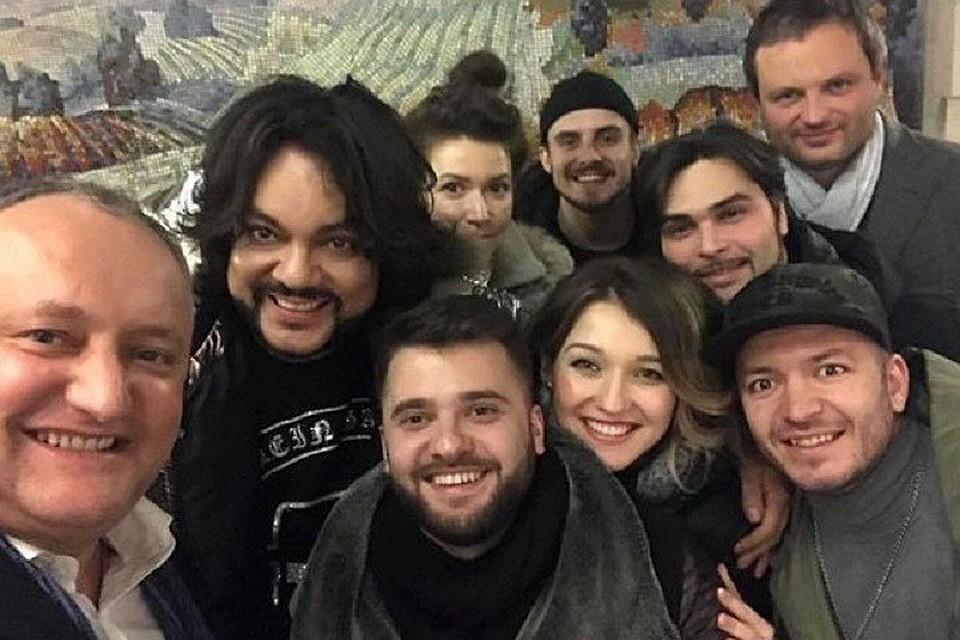 Победу группа DoReDos отметила вместе с Филиппом Киркоровым и Игорем Додоном.