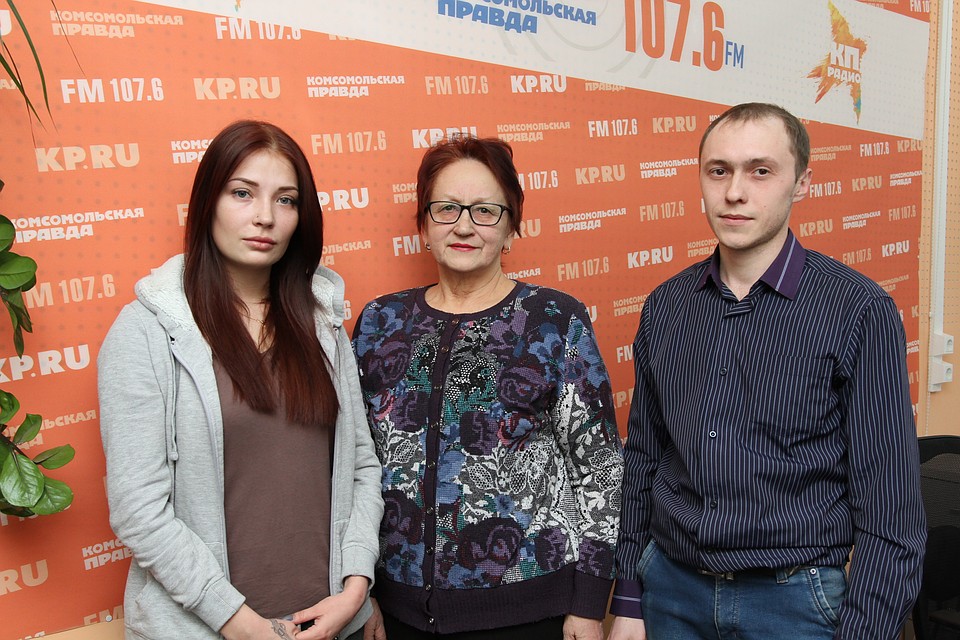 Вероника Изместьева - учредитель АНО "Желтая бирка", Салия Закирова - "серебряный" волонтер, Юрий Саламатов - координатор организации "ПСО 18 Регион"