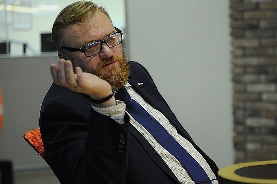 Виталий Милонов предлагает штрафовать от сотни тысяч до одного миллиона рублей тех, кто специально будоражит народ клеветой