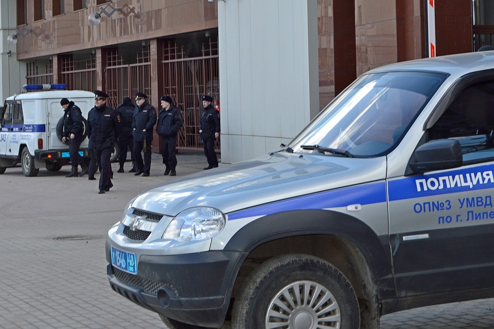 Полиция поймала домушника у дверей обворованного жилья