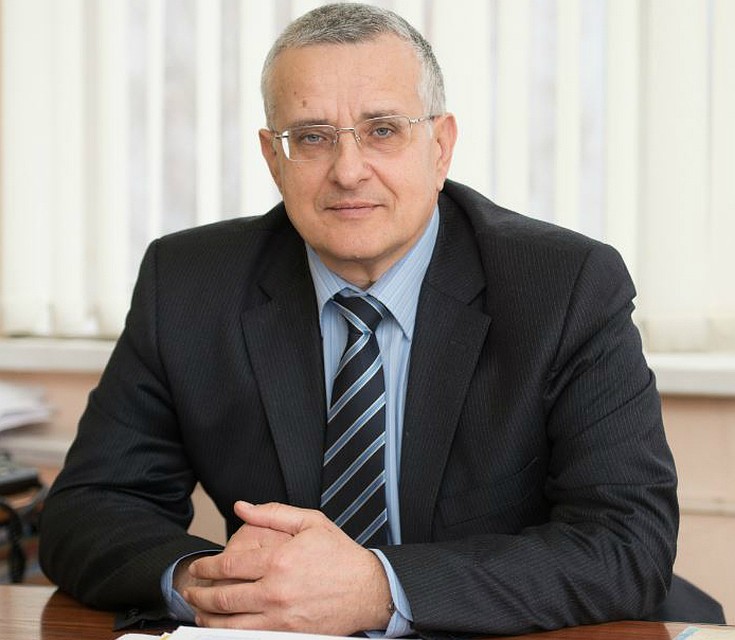 Владимир Жилин с самого окончания института работал по специальности - в ветеринарии. Фото: пресс-служба Областной станции по борьбе с болезнями животных.