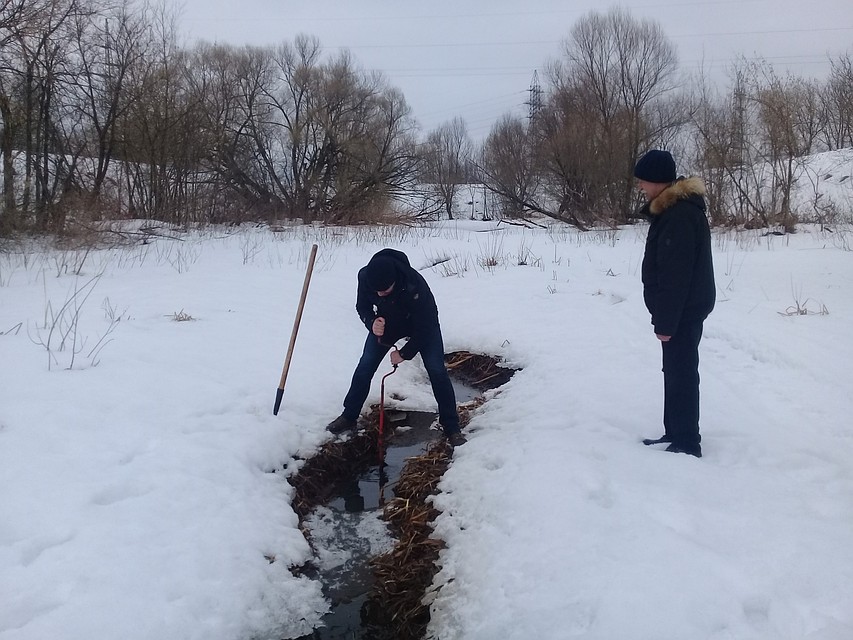 Следователи сказали, что щуп упирался во что-то твёрдое. Фото: ТИА