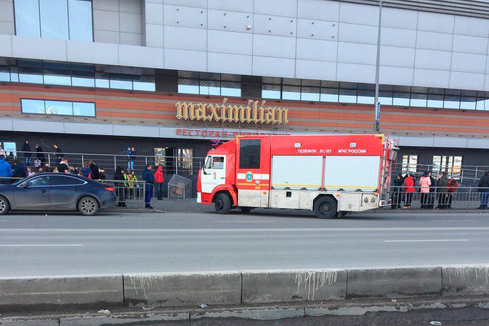 ТРК "Небо" эвакуирован в Нижнем Новгороде 8 апреля. Фото: Денис Майоров