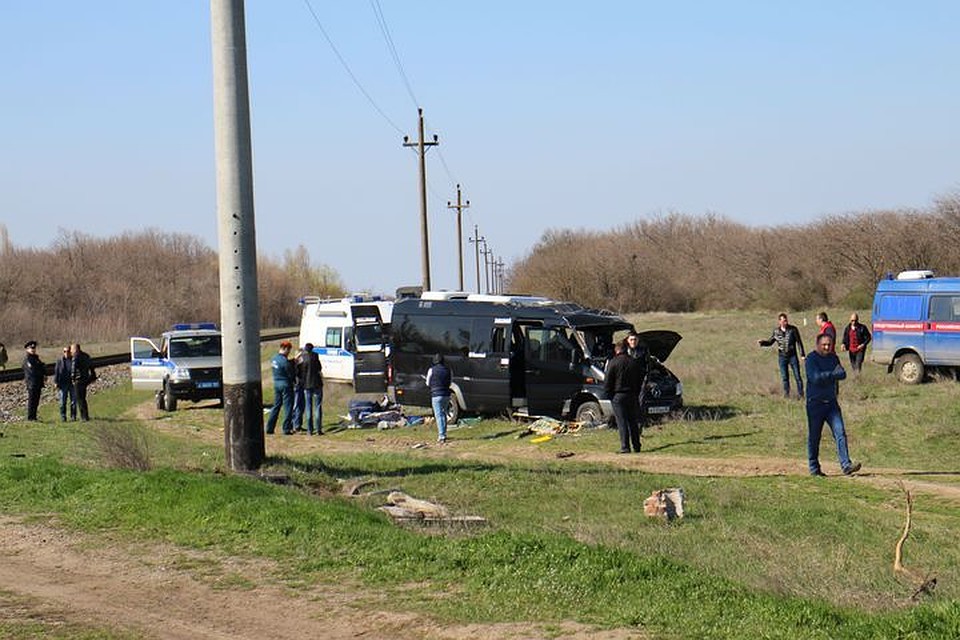 Автобус ехал из Севастополя в Армянск.