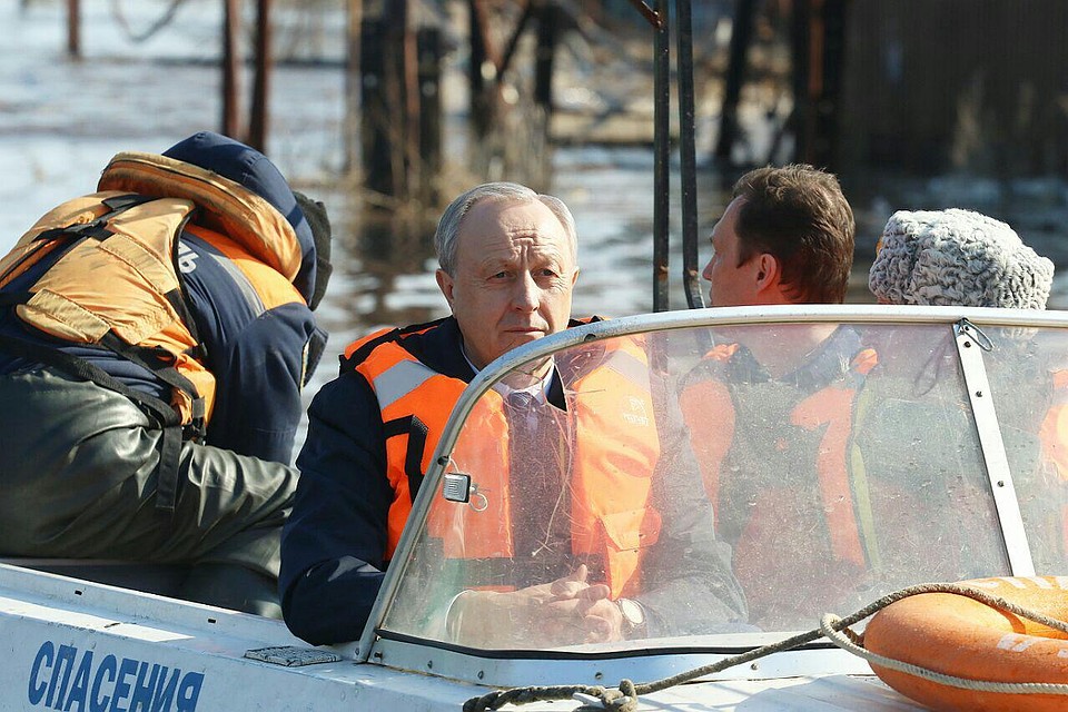 Валерий Радаев прибыл в оказавшийся под водой Аткарск
