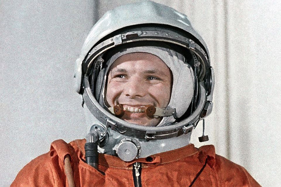 Первый космонавт Юрий Гагарин.