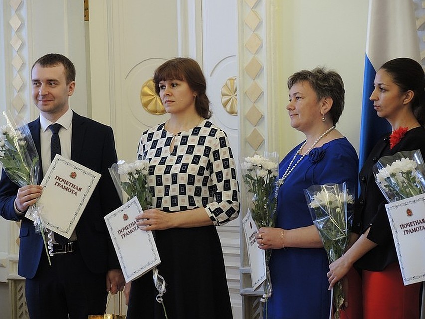 Павел Бичуренко слева
