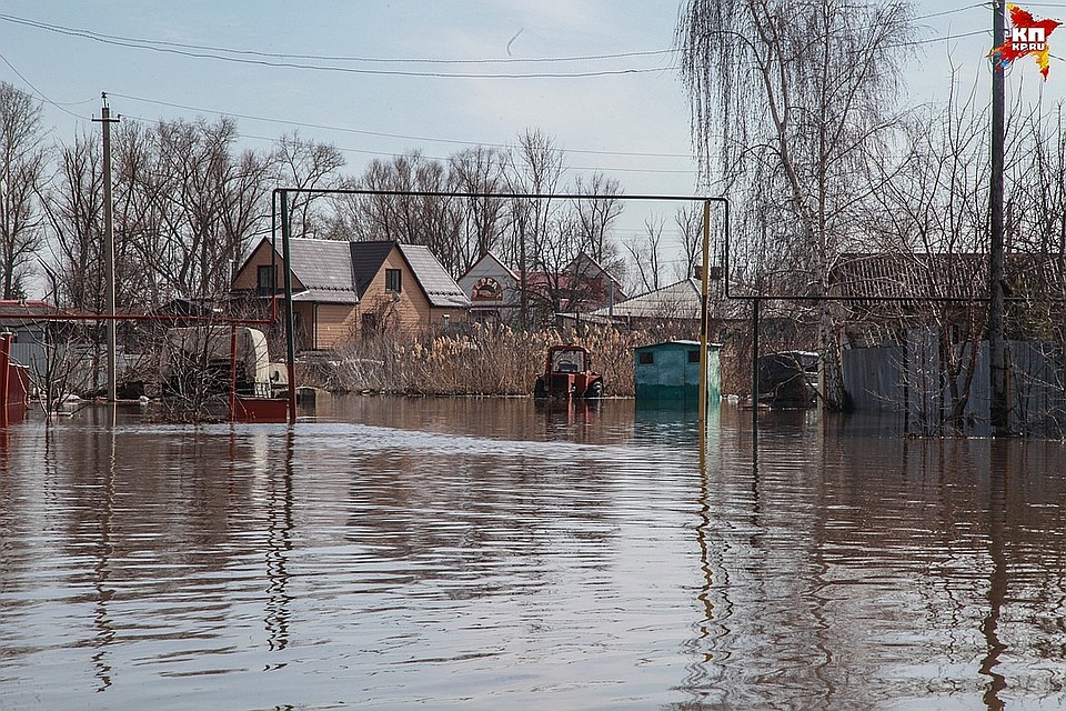 У многих пострадали не только дома, но и техника