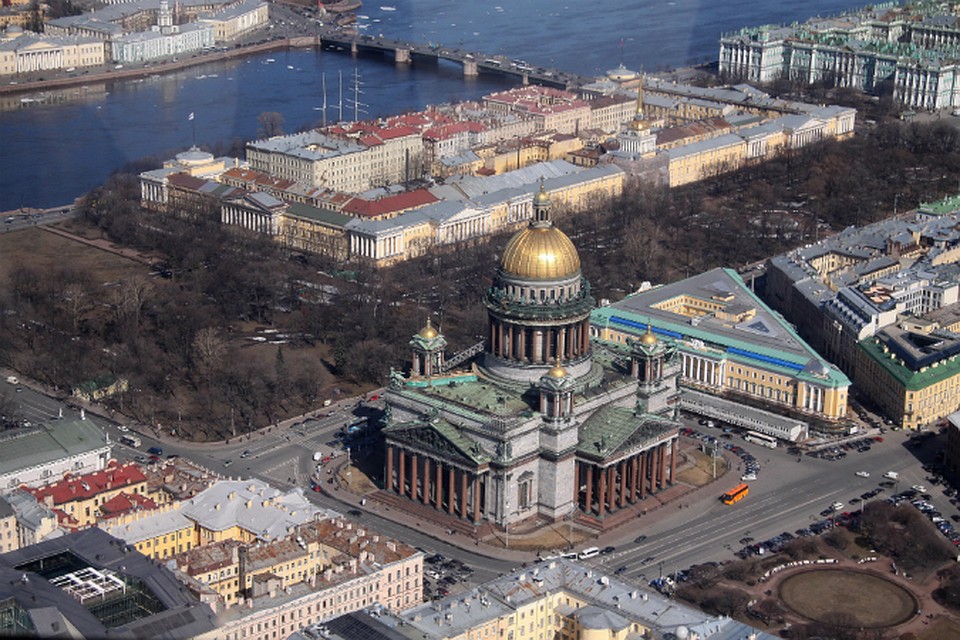 Петербуржцы любят свой город