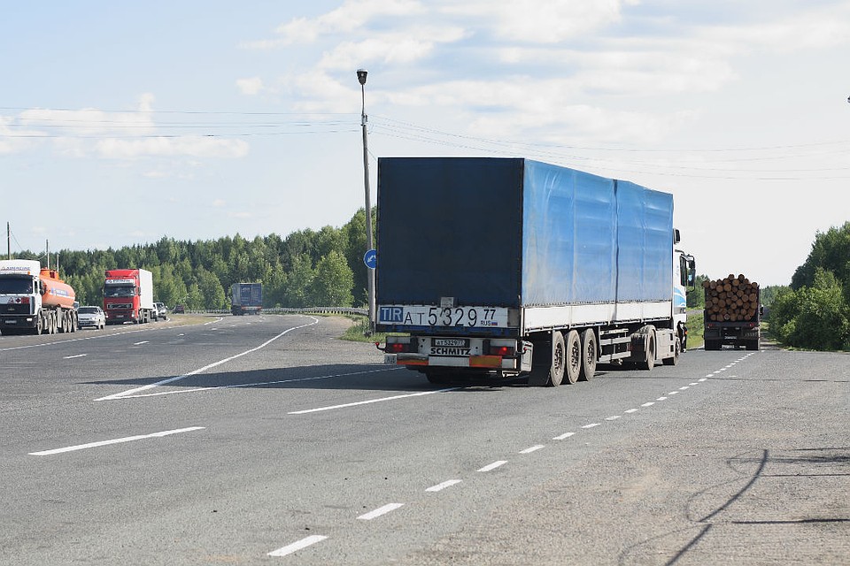 В Кирове на месяц ограничат движение большегрузного транспорта