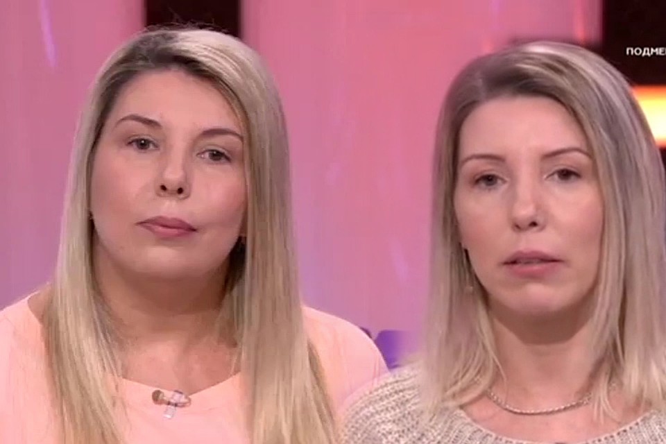 Ульяна и Ксения, хоть и выросли порознь, повторяют манеры и даже мимику друг друга. Фото: стоп-кадр видео телеканала НТВ