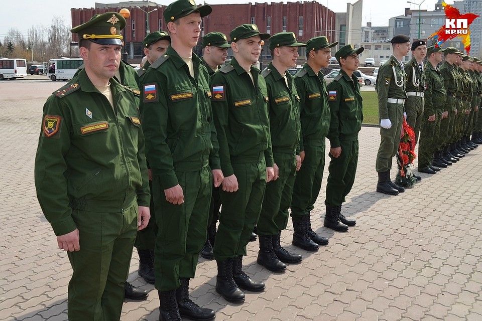 Липецких призывников проводили в армию