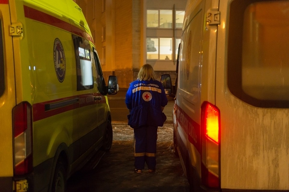 Пациентку реанимировали, оперировали, также было проведено переливание крови.