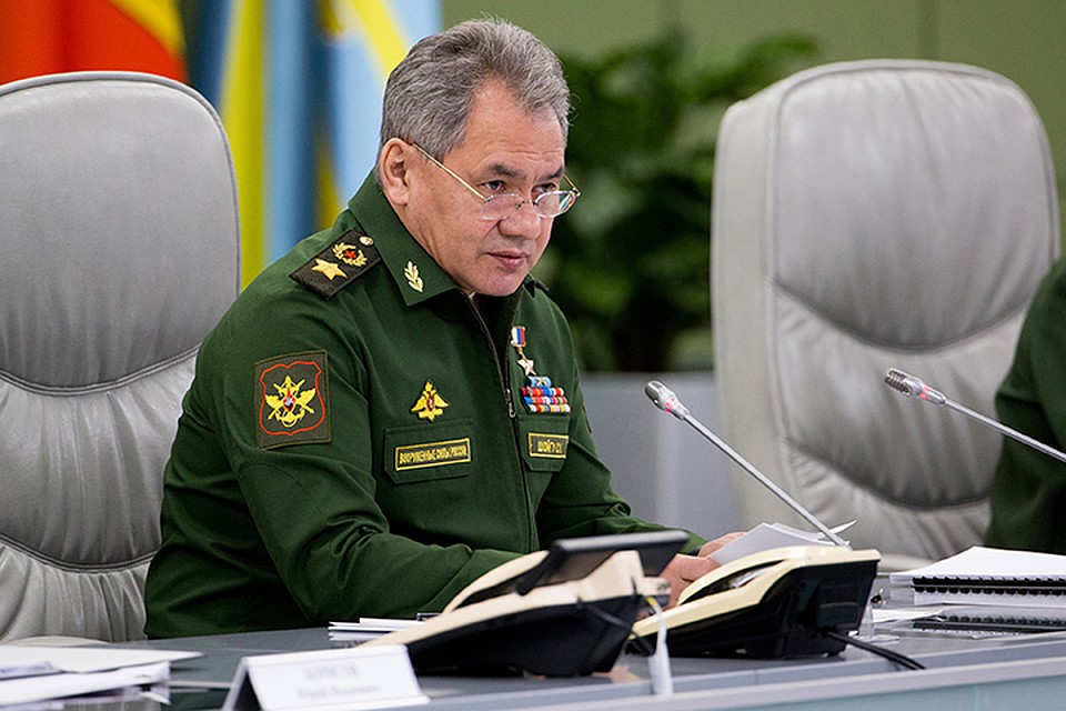 Последнее перед Днем Победы селекторное совещание в Национальном центре управления обороной. Фото: Сергей Бобылев/ТАСС