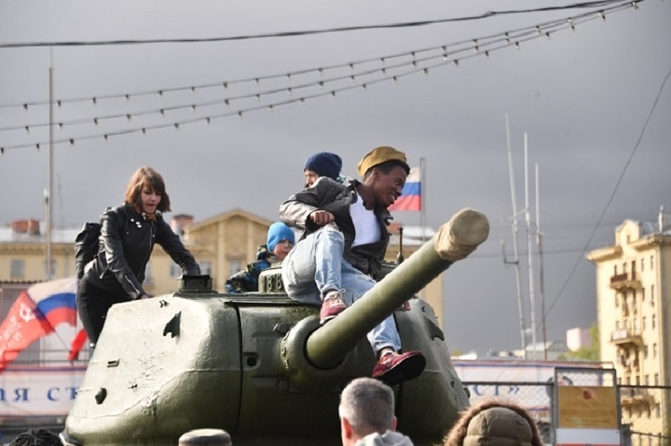 Мэрия Ярославля просит жителей и гостей города отнестись к ограничениям внимательно и соблюдать правила дорожного движения