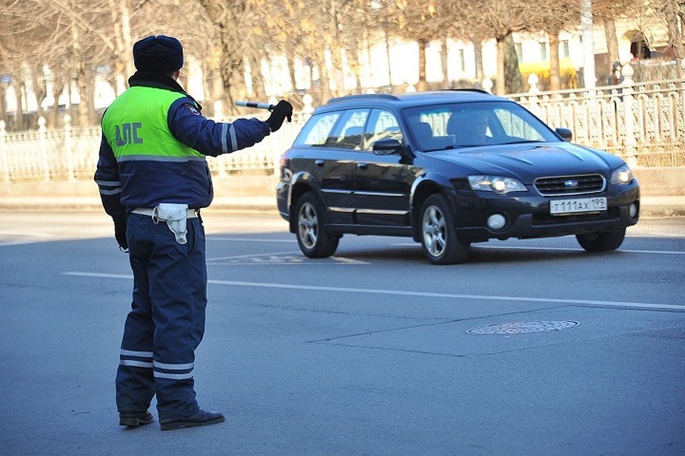 Дежурят сотрудники городского ГИБДД