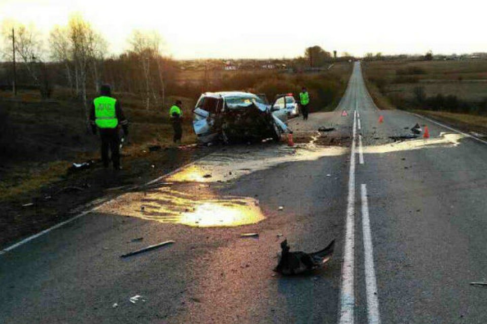 Два человека погибли из-за небезопасного обгона на дороге в Красноярском крае Два человека погибли из-за небезопасного обгона на дороге в Красноярском крае
