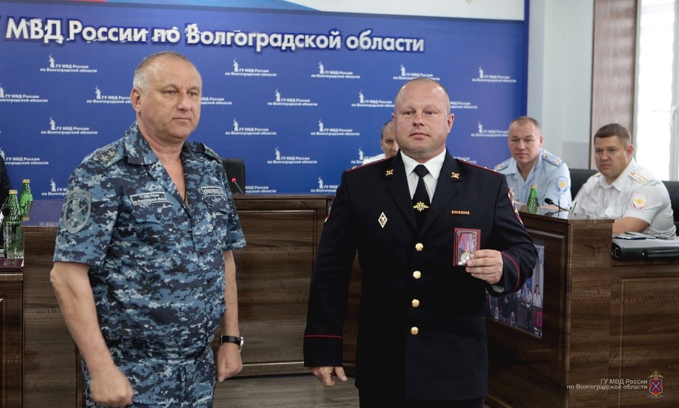 Алексей Серов был ранен при попытке задержания вооруженных разбойников
