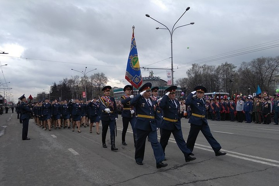 Парад в честь Дня Победы прошел на улице Кирова