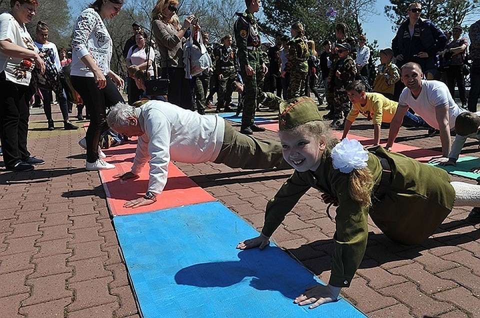 Акция «Рекорд Победы» в праздник 9 Мая очень популярна во всех регионах России