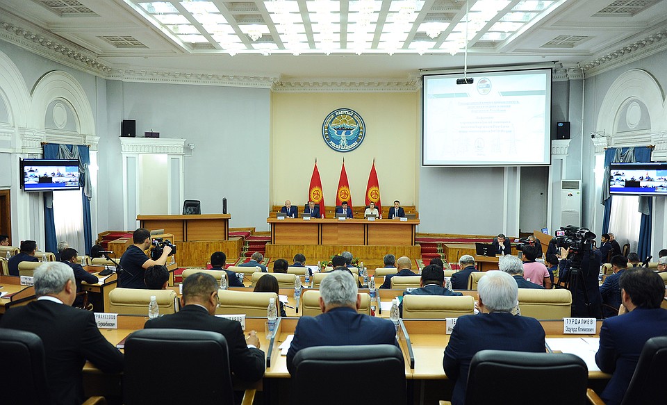 Кабинет министров обсуждает развитие регионов