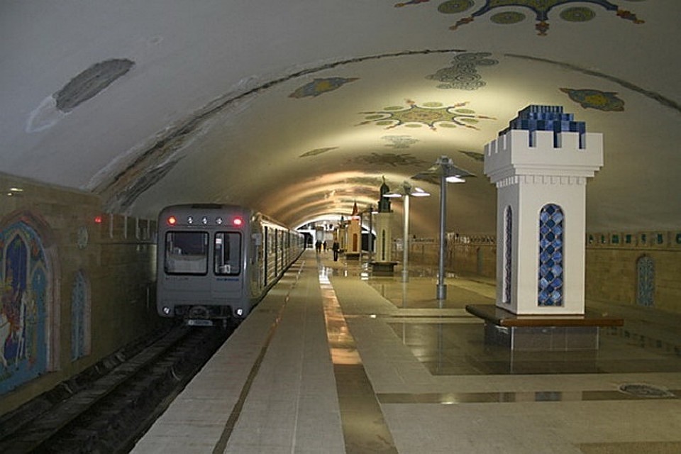 Метро пока экономически не выгодно.