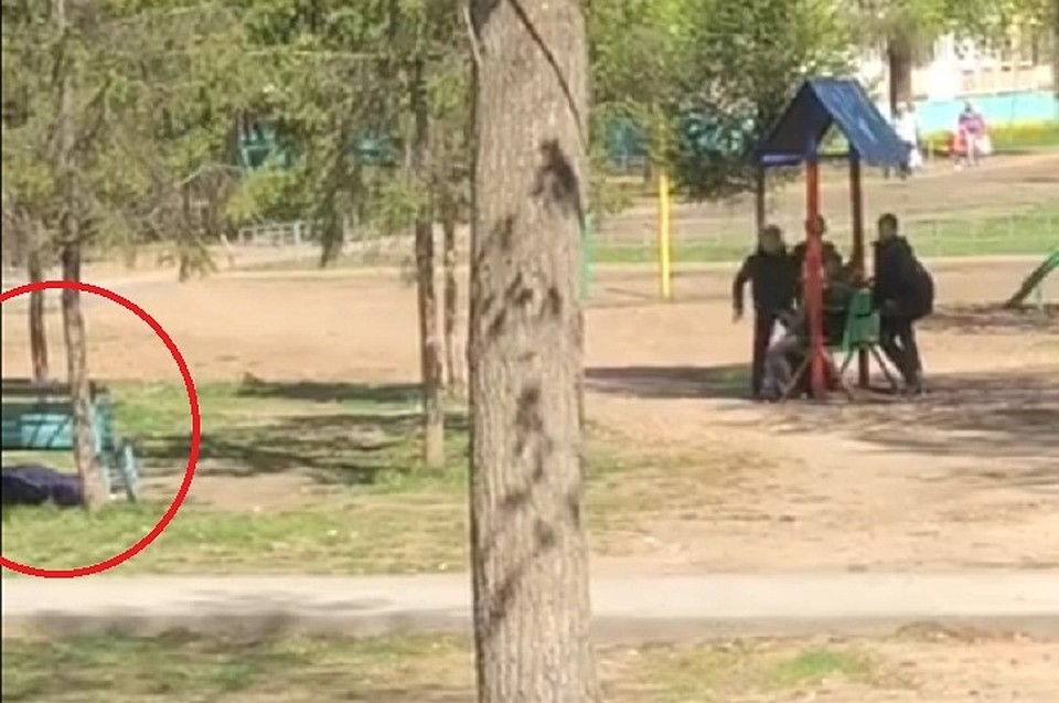В Уфе дети закидали камнями беспомощного мужчину