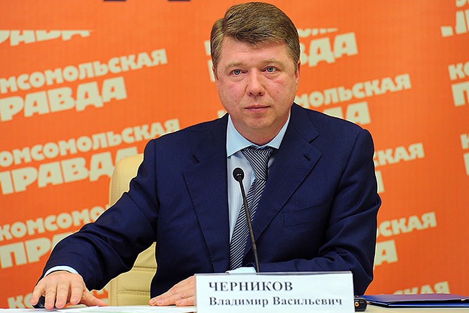 Вы можете задать свои вопросы Владимиру Черникову в прямом эфире радио «Комсомольская правда»