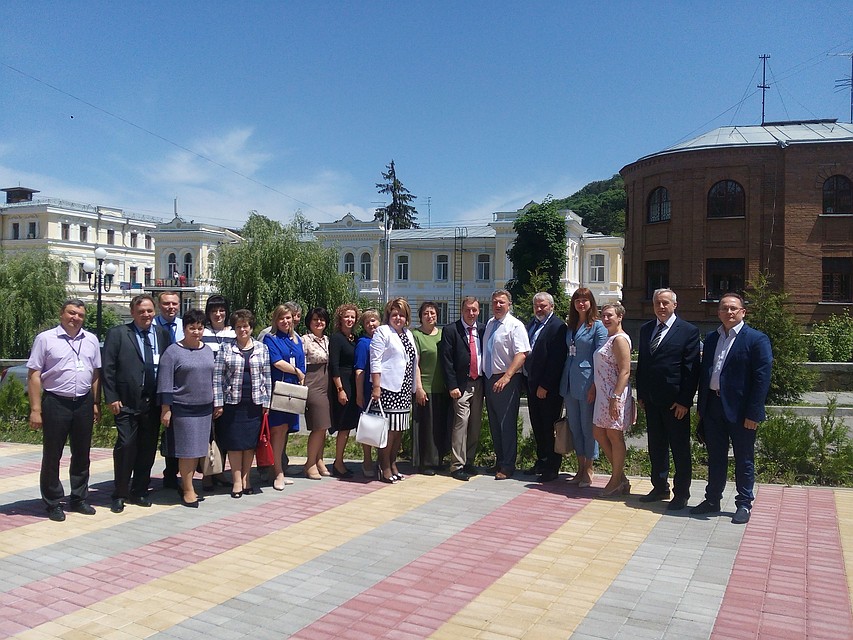 Руководители профсоюзных здравниц на КМВ с представителями ФНПР и ФПСК