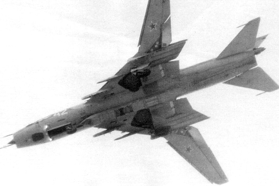Самолет-разведчик Су-17М3Р - точно на таком же летал в Афганистане Сергей Пантелюк. Фото: Авиация и Космонавтика 2012-05 / В.Марковский, И.Приходченко